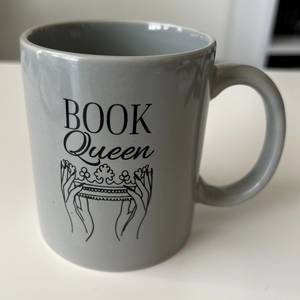 "Book Queen" Mug
